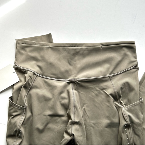 🍂NWT Lululemon Nulux 25” Run Tight. Color: Carbon Dust. Size: 12 - Picture 8 of 14